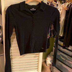 Black button-up crop top